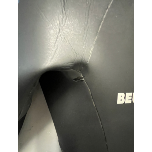 Combinaison Beuchat Zento Man 2mm Large – Apnée, Nage Eau Libre & Swimrun – Occasion