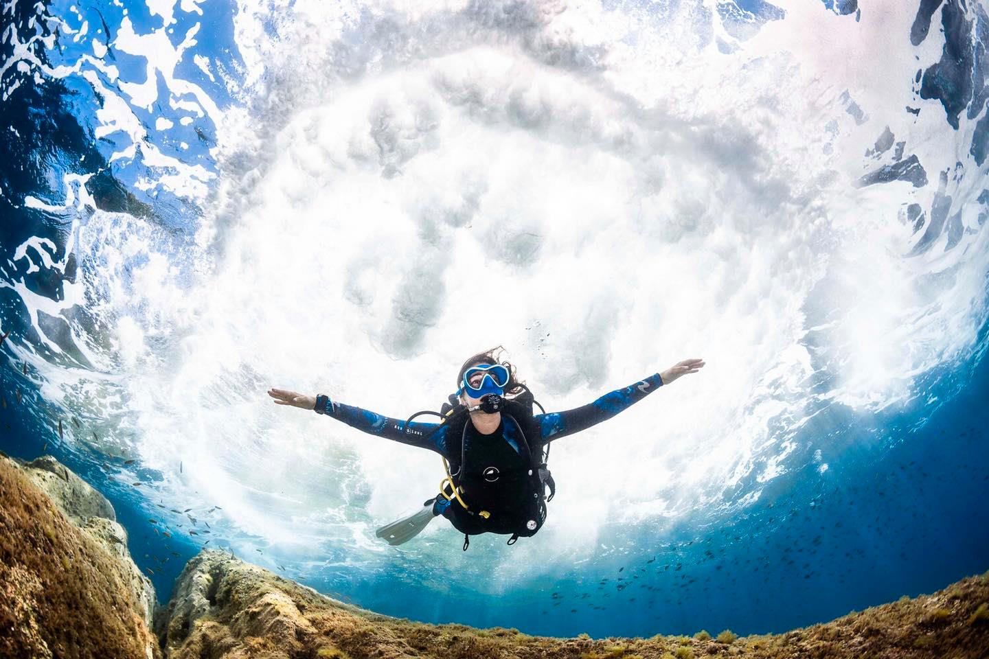 Avoir un bon lestage plongée sous-marine : quels tests à faire ? - Planet Plongée